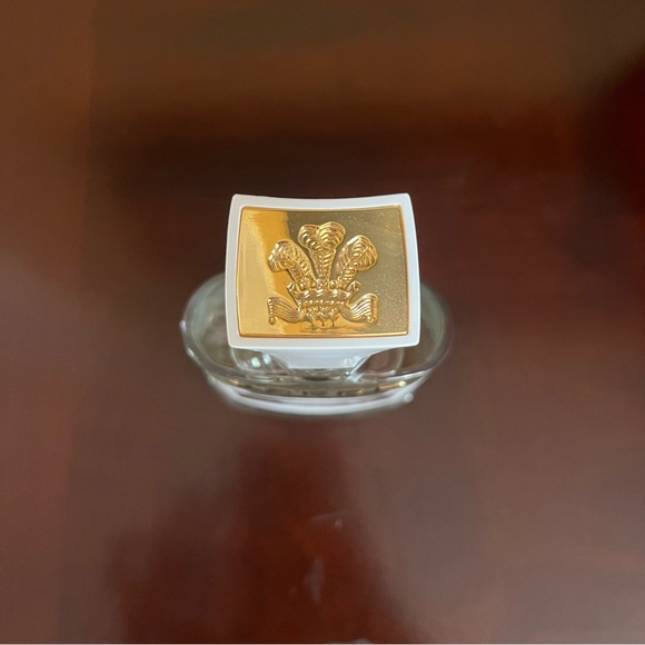 Creed Aventus For Her - Picture 4 of 8